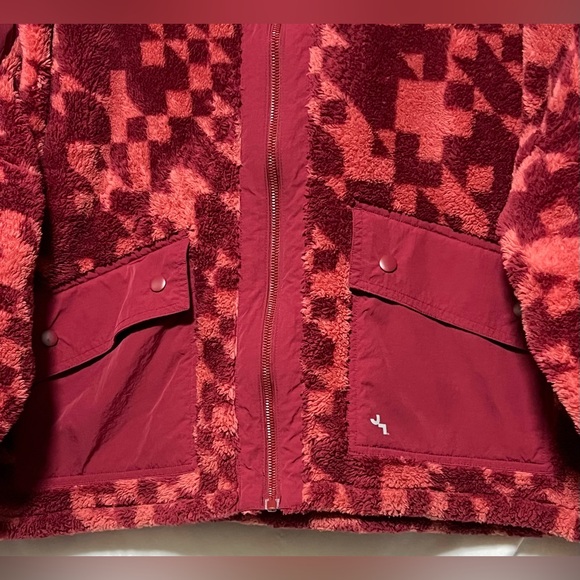 LIKE NEW JoyLab Printed High Pile Fleece Zip Up Jacket Winter Warm Cozy Cropped - Picture 4 of 12